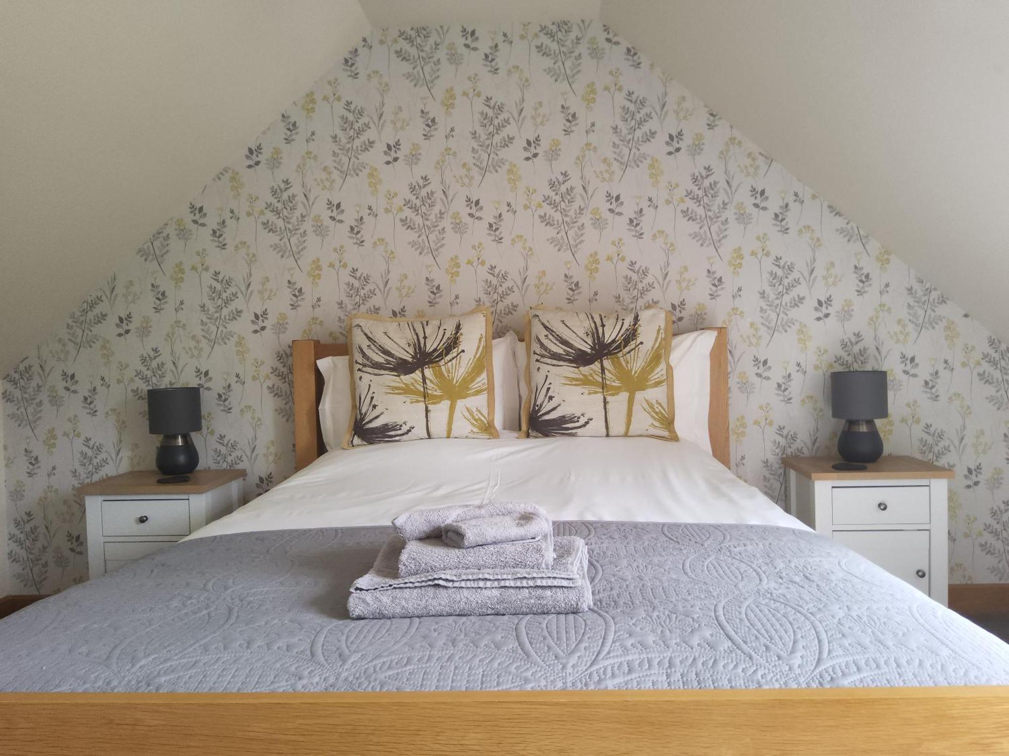 Ha'Penny Acre Bed & Breakfast Sherfield English Exterior photo