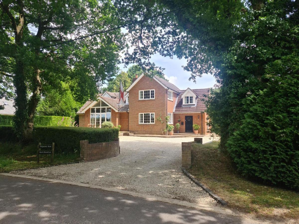 Ha'Penny Acre Bed & Breakfast Sherfield English Exterior photo